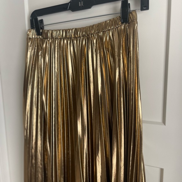 Dressed in LALA Shimmering Gold Pleated Maxi Skirt - Picture 7 of 11